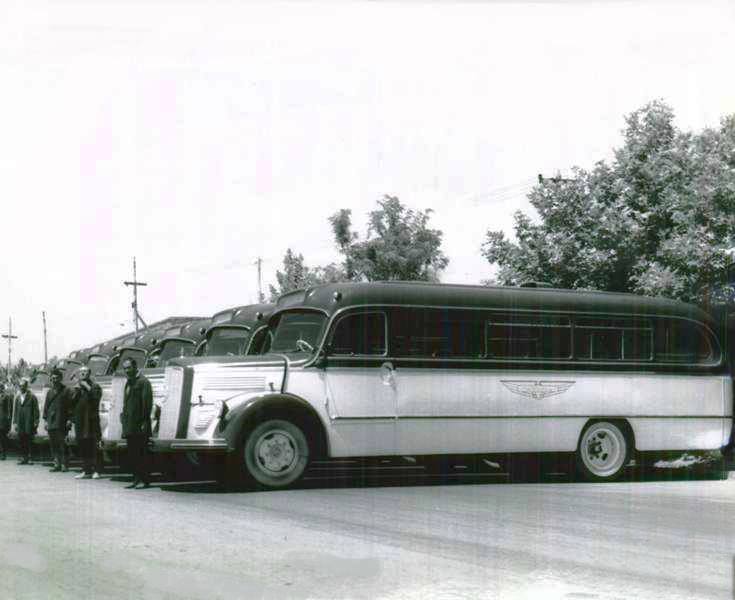 نخستین اتوبوس ها